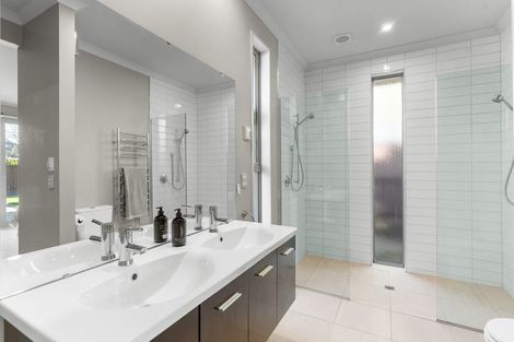 Photo of property in 141 Aston Drive, Waimairi Beach, Christchurch, 8083