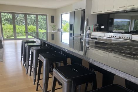 Photo of property in 92 Shakespear Road, Army Bay, Whangaparaoa, 0930