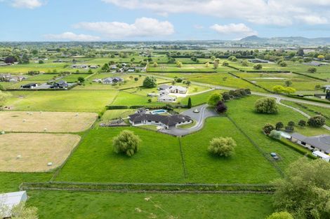 Photo of property in 503 Grasslands Drive, Cambridge, 3493