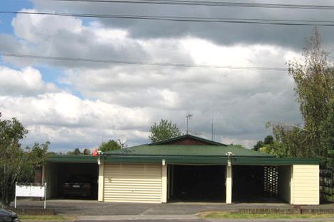 Photo of property in 2/96 Titirangi Road, New Lynn, Auckland, 0600
