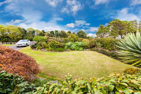 Photo of property in 466 Don Buck Road, Massey, Auckland, 0614