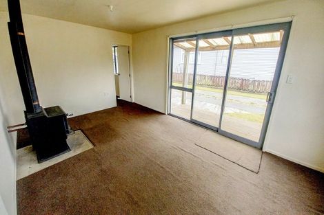 Photo of property in 3 Clifden Highway, Tuatapere, 9620