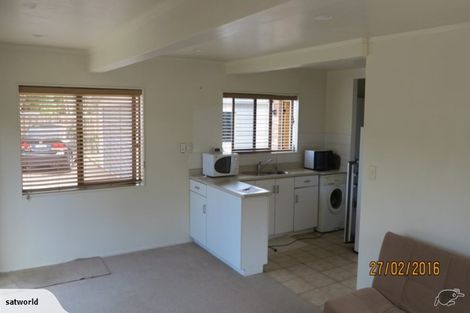 Photo of property in 5 Casuarina Road, Half Moon Bay, Auckland, 2012