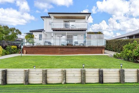 Photo of property in 94 Pohutukawa Parade, Riverhead, 0820