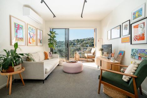 Photo of property in 63u6 Tiketike Way, Brooklyn, Wellington, 6021