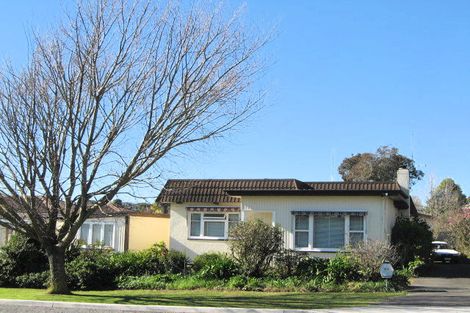 Photo of property in 35 Lucknow Road, Havelock North, 4130