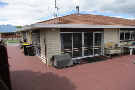 Photo of property in 117 Guy Street, Dannevirke, 4930