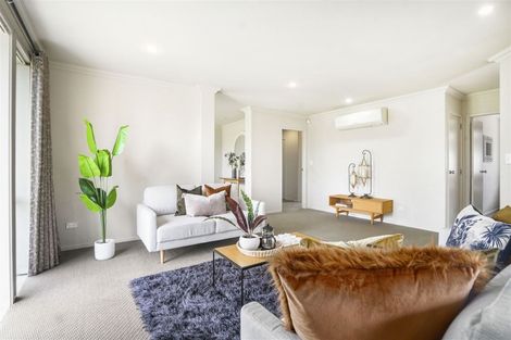 Photo of property in 11 Holcroft Place, Huntington, Hamilton, 3210