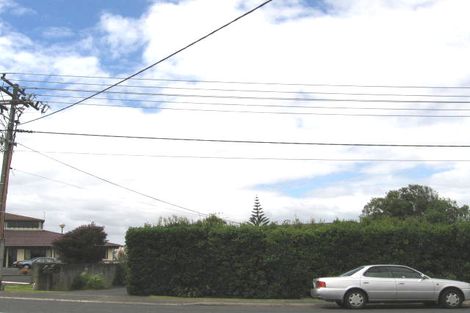 Photo of property in 2/311 Sunset Road, Sunnynook, Auckland, 0632