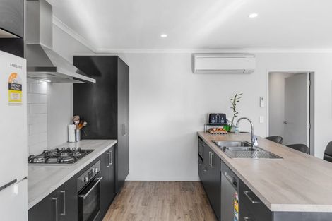 Photo of property in 10 Joy Place, Rolleston, 7614