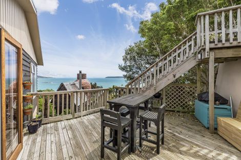 Photo of property in 3a Roys Road, Plimmerton, Porirua, 5026