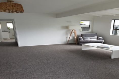 Photo of property in 44b Walton Street, Red Beach, 0932