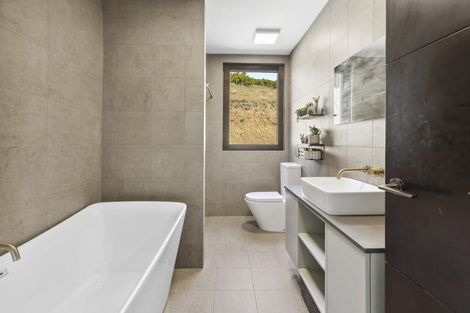 Photo of property in 335a Luggate-cromwell Road, Lowburn, Cromwell, 9384