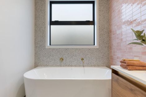 Photo of property in 7 Taeore Lane, Raglan, 3225
