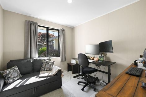 Photo of property in 26 Bouverie Crescent, Flagstaff, Hamilton, 3210