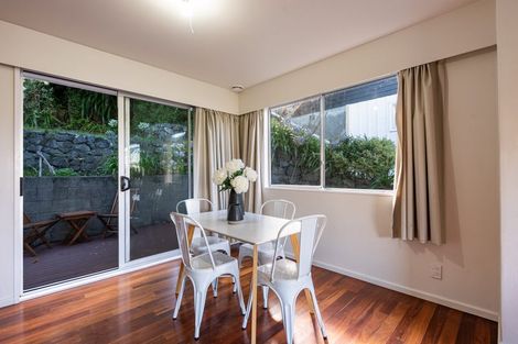 Photo of property in 70 Allington Road, Karori, Wellington, 6012