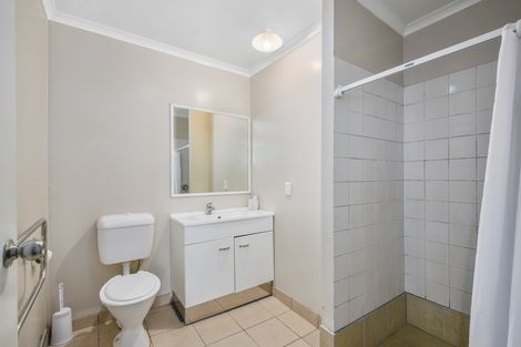 Photo of property in 2/34 Growers Lane, Mangere East, Auckland, 2024