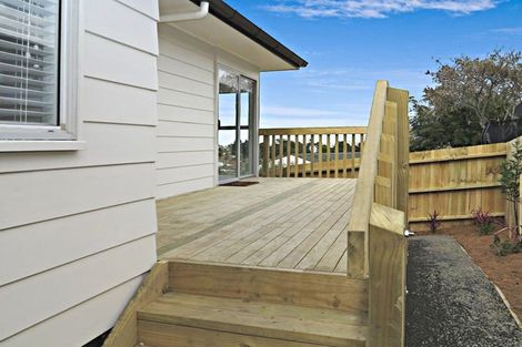 Photo of property in 380 East Coast Road, Sunnynook, Auckland, 0630