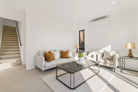 Photo of property in 3/241 Hill Road, The Gardens, Auckland, 2105