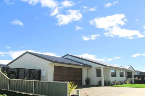 Photo of property in 11 Chelsea Drive, Taradale, Napier, 4112