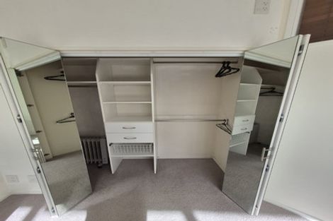 Photo of property in Stadium Garden Flats, 309/107 Thorndon Quay, Pipitea, Wellington, 6011