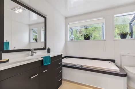 Photo of property in 7 Kilcar Place, Massey, Auckland, 0614