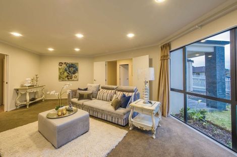 Photo of property in 19 Magee Place, East Tamaki Heights, Auckland, 2016