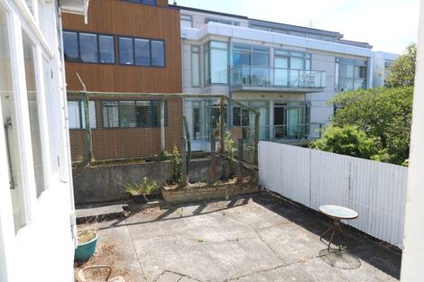Photo of property in 4/14 Arlington Street, Mount Cook, Wellington, 6011