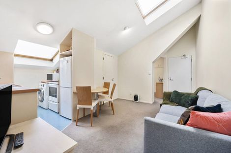 Photo of property in Courtenay Mews Apartments, 14/14u Alpha Street, Te Aro, Wellington, 6011