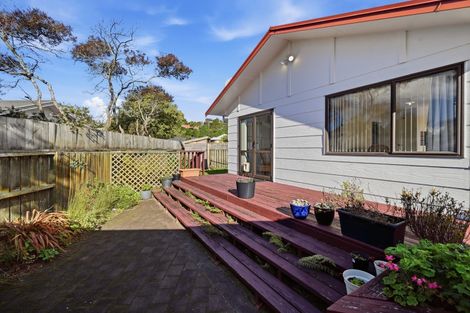 Photo of property in 32b Aquarius Drive, Kawaha Point, Rotorua, 3010