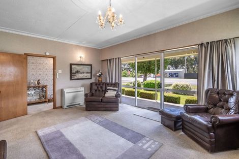 Photo of property in 364 Great North Road, Winton, 9720