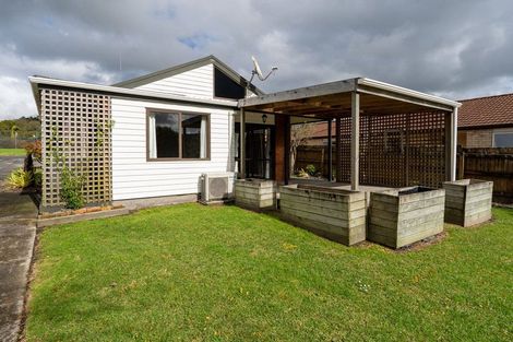 Photo of property in 11 Grey Street, Kawakawa, 0210