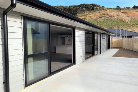 Photo of property in 12 Schooner Drive, Whitby, Porirua, 5024