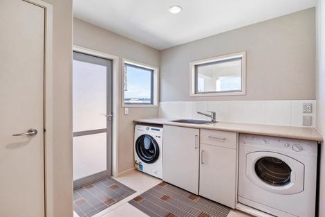 Photo of property in 22 Rita Street, Mount Maunganui, 3116
