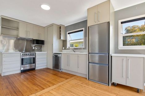 Photo of property in 14 Glenfield Road, Owhata, Rotorua, 3010