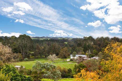 Photo of property in 466 Don Buck Road, Massey, Auckland, 0614