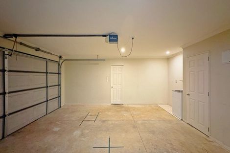 Photo of property in 56 San Marino Drive West, Henderson, Auckland, 0612