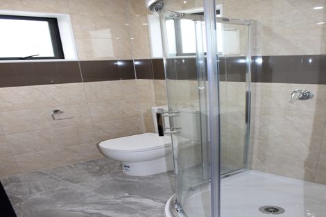 Photo of property in 52a Churchill Avenue, Manurewa, Auckland, 2102