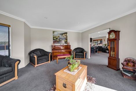 Photo of property in 11 Biron Place, Stratford, 4332