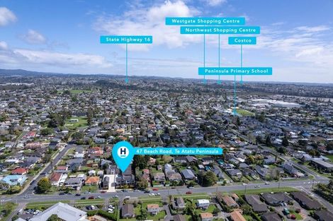 Photo of property in 9/47 Beach Road, Te Atatu Peninsula, 0610