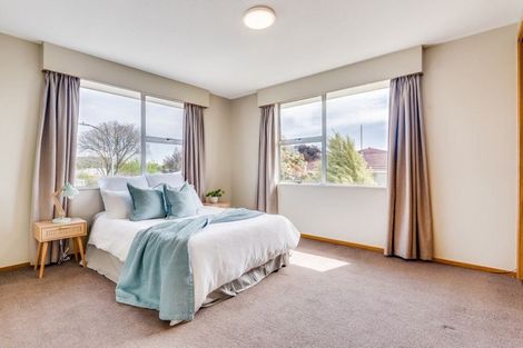 Photo of property in 48 Kent Lodge Avenue, Avonhead, Christchurch, 8042