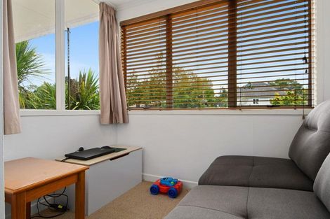 Photo of property in 32 Willerton Avenue, New Lynn, Auckland, 0600