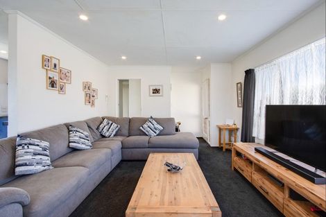 Photo of property in 10 Glamorgan Avenue, Tamatea, Napier, 4112