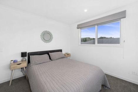 Photo of property in 42 Pukeko Way, Kinloch, Taupo, 3377