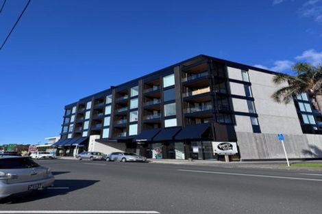 Photo of property in 402/32 Anzac Road, Browns Bay, Auckland, 0630