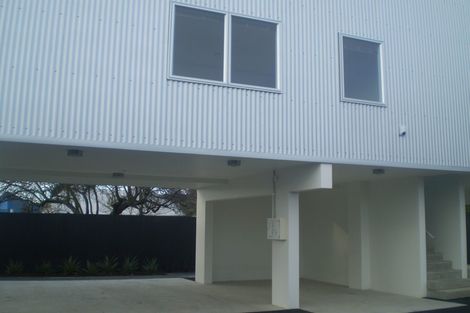 Photo of property in 4/6 Defoe Place, Waltham, Christchurch, 8023