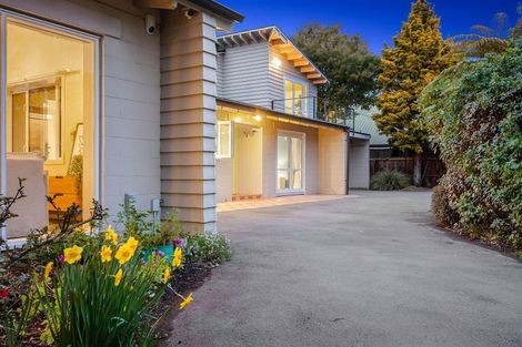 Photo of property in 152 Riverlaw Terrace, Saint Martins, Christchurch, 8022