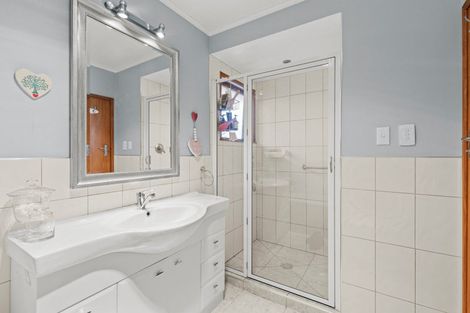 Photo of property in 15 Windsor Terrace, Feilding, 4702