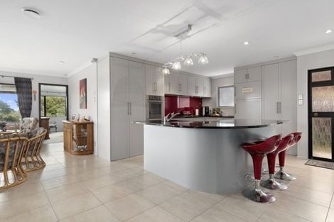 Photo of property in 63 Links View Drive, Omokoroa, 3114