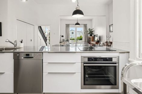 Photo of property in 8 Battery Road, Ahuriri, Napier, 4110